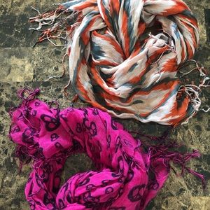 Set of 2 fashion scarfs